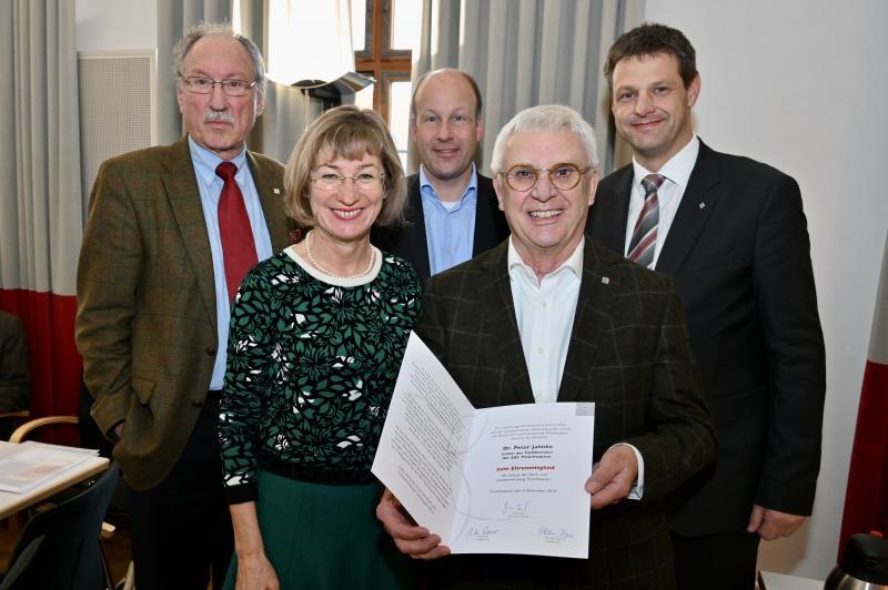 Von links: Prof. Dr. Holger Magel, Geschäftsführerin Gerlinde Augustin, Vorstandsvositzender der SDL und BTP Martin Sailer, Dr. Peter Jahnke, Ehrenmitglied der SDL, Christian Kreye, 2. stellvertrender Vorsitzender der SDL